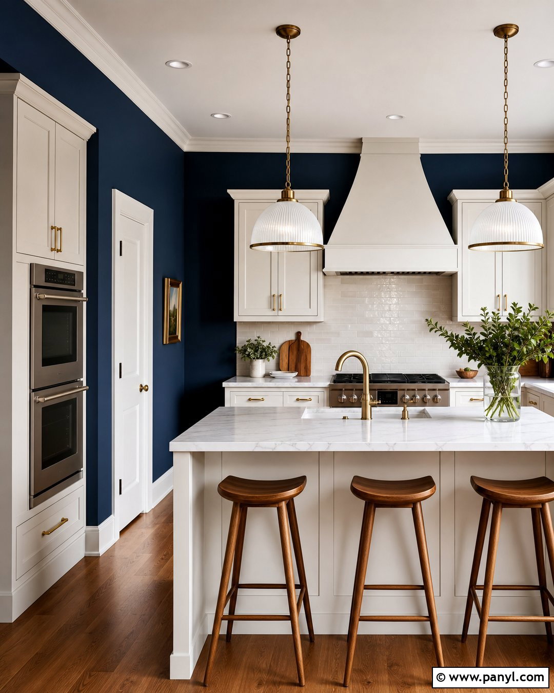 Navy Blue Kitchen Walls With Brass Hardware - 30 navy blue kitchen walls