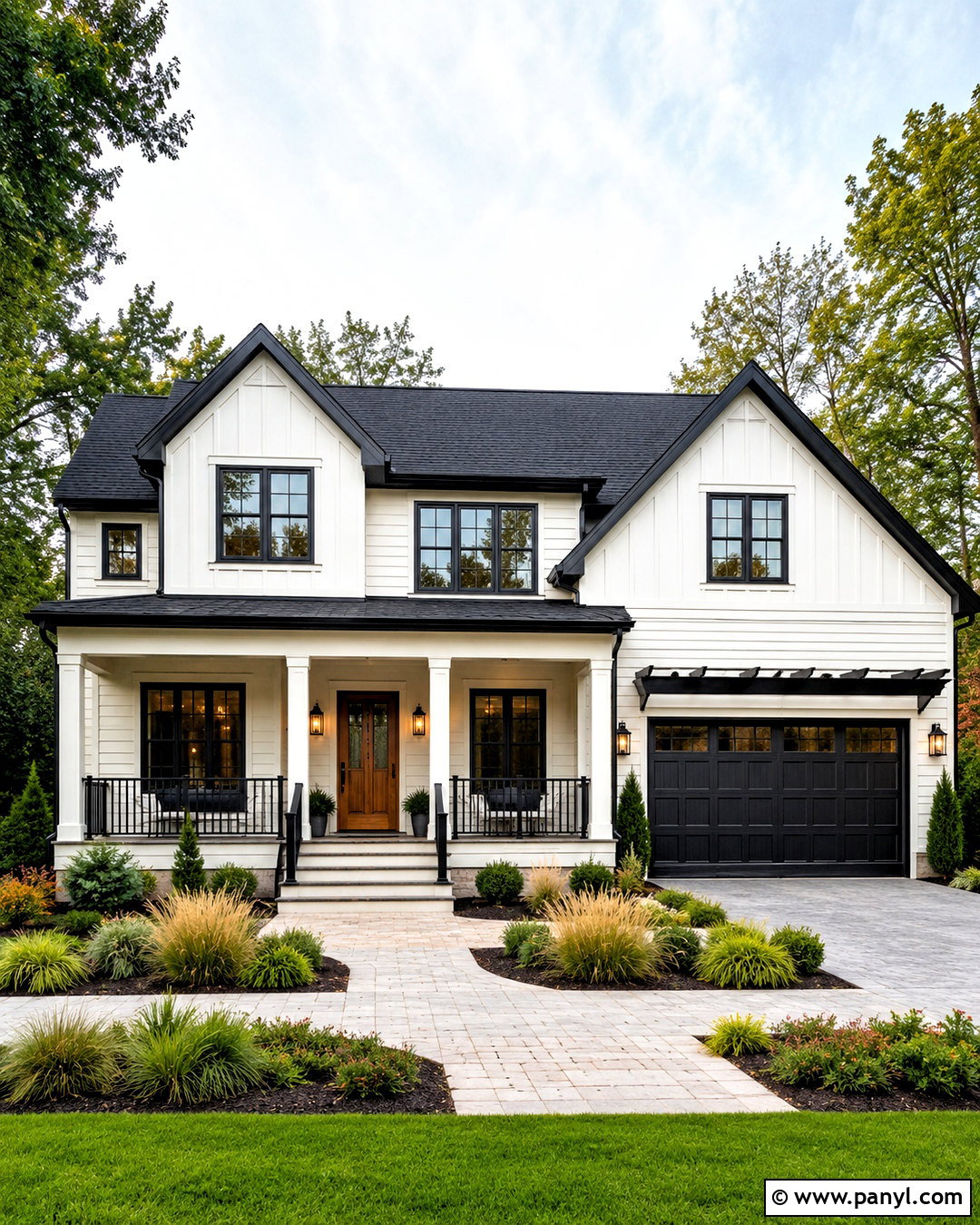Off-White Exterior With Black Trim - 20 off white colour ideas