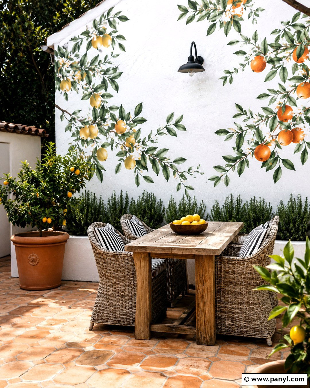 Outdoor Citrus Courtyard Wall - 20 Citrus Wall Ideas