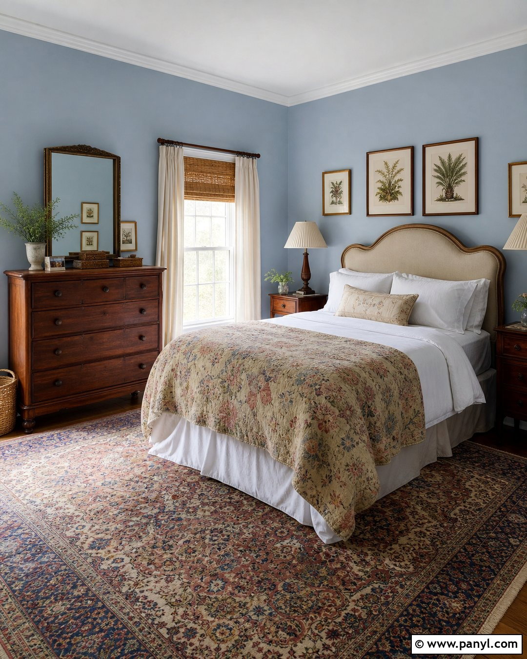 Pale Blue Walls With Vintage Furniture - 35 pale blue walls