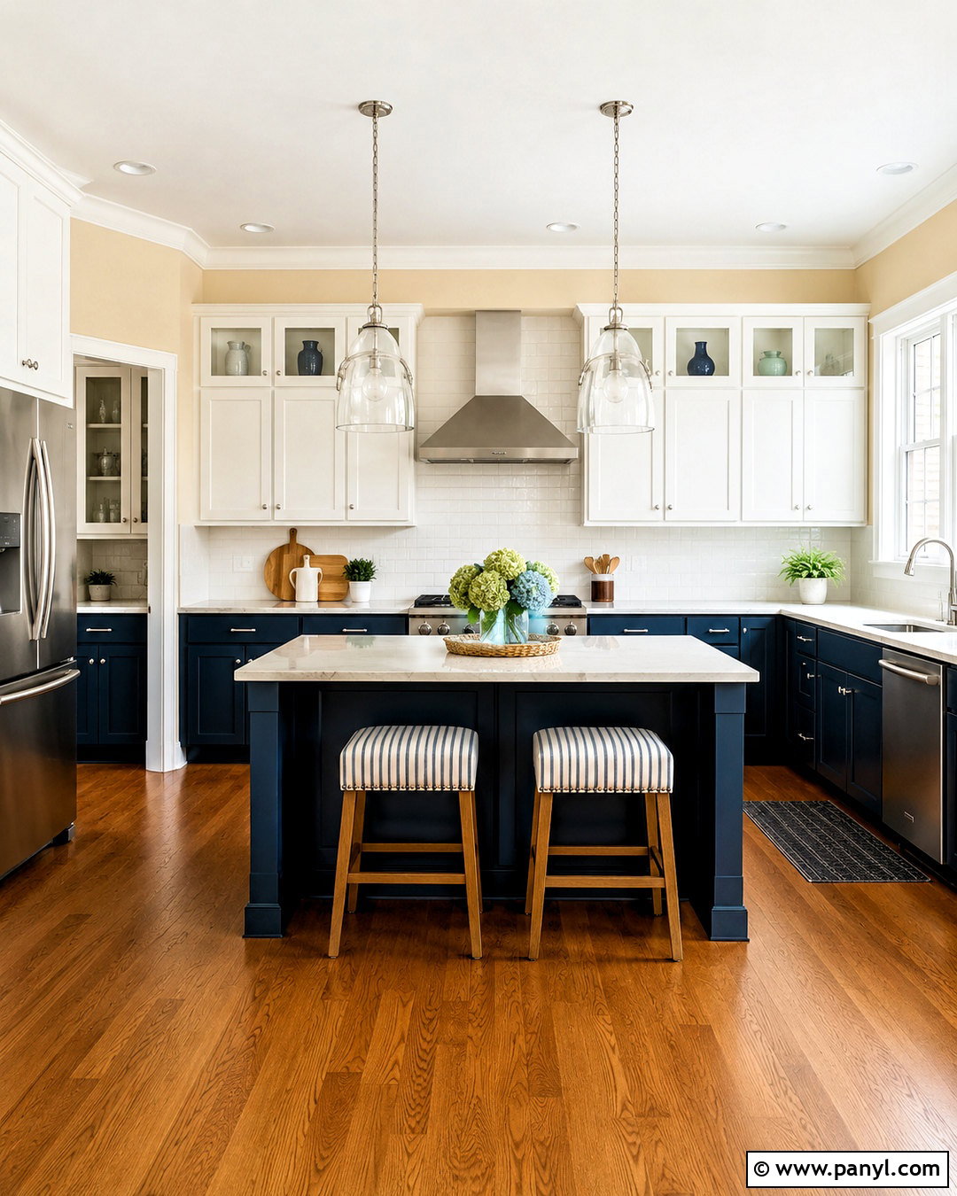 Pale Yellow Kitchen Walls With Navy Cabinets - 20 pale yellow kitchen walls