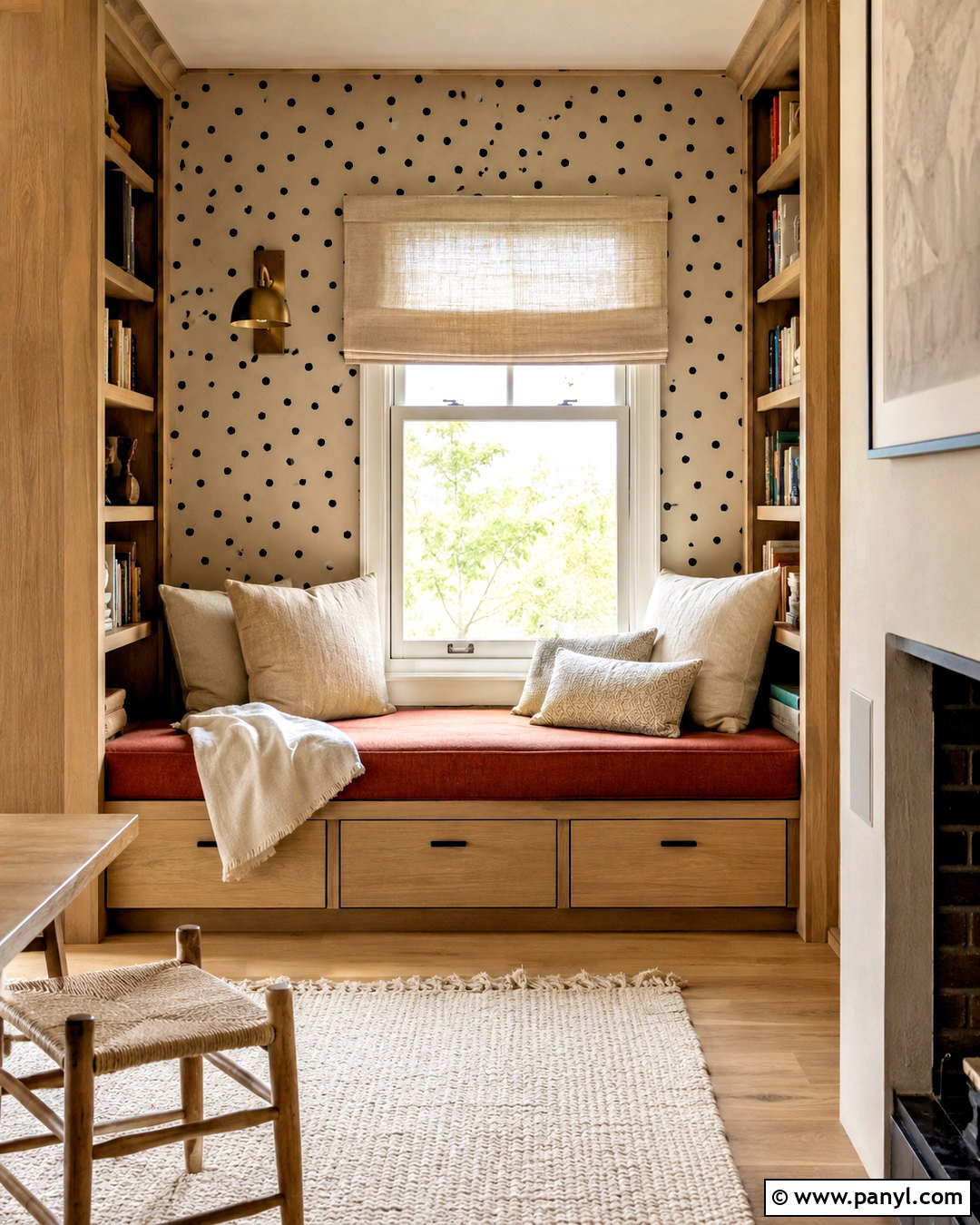 Polka Dot Reading Nook - 20 polka dot room ideas