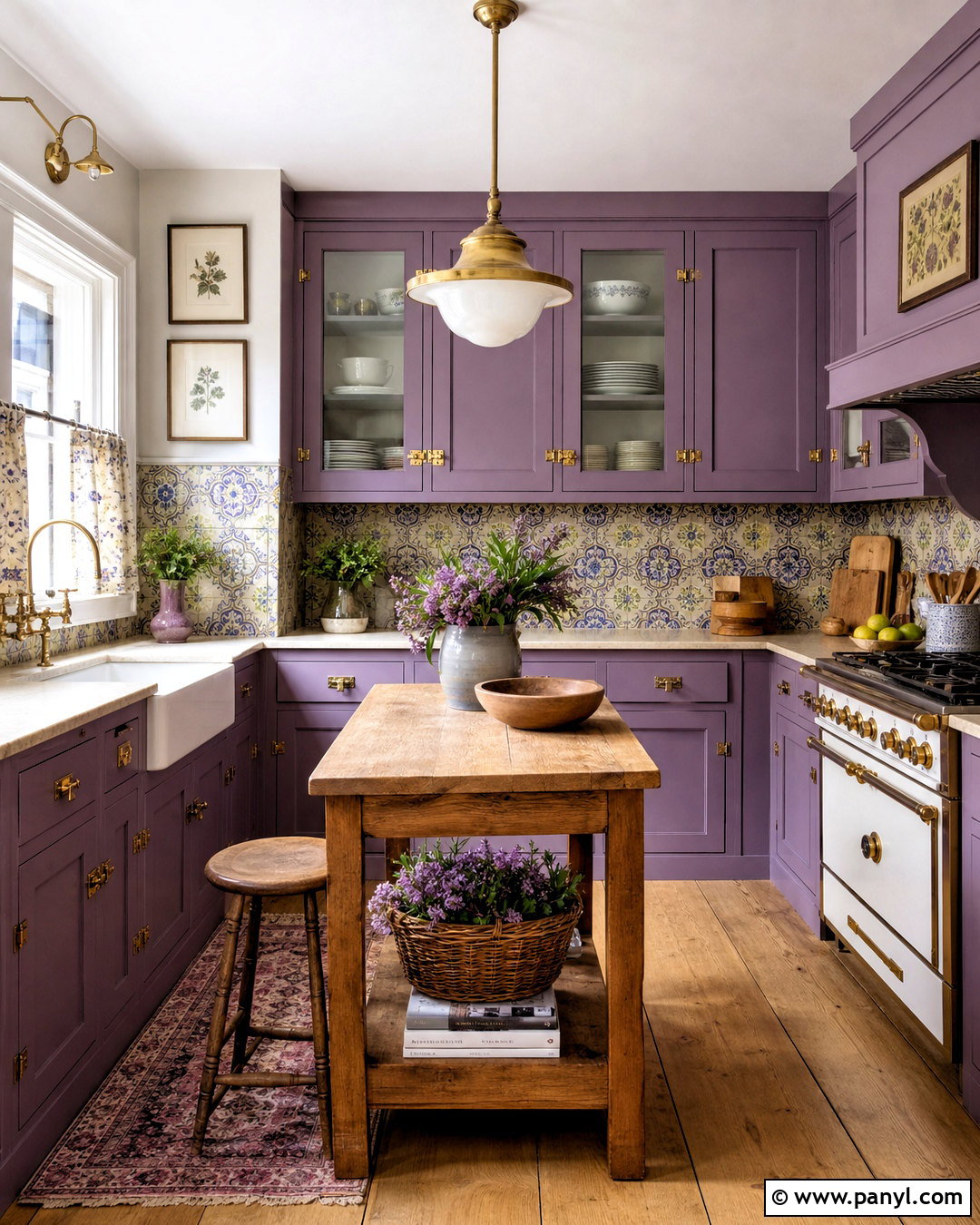 Purple Cottage Kitchen - 20 purple kitchen ideas