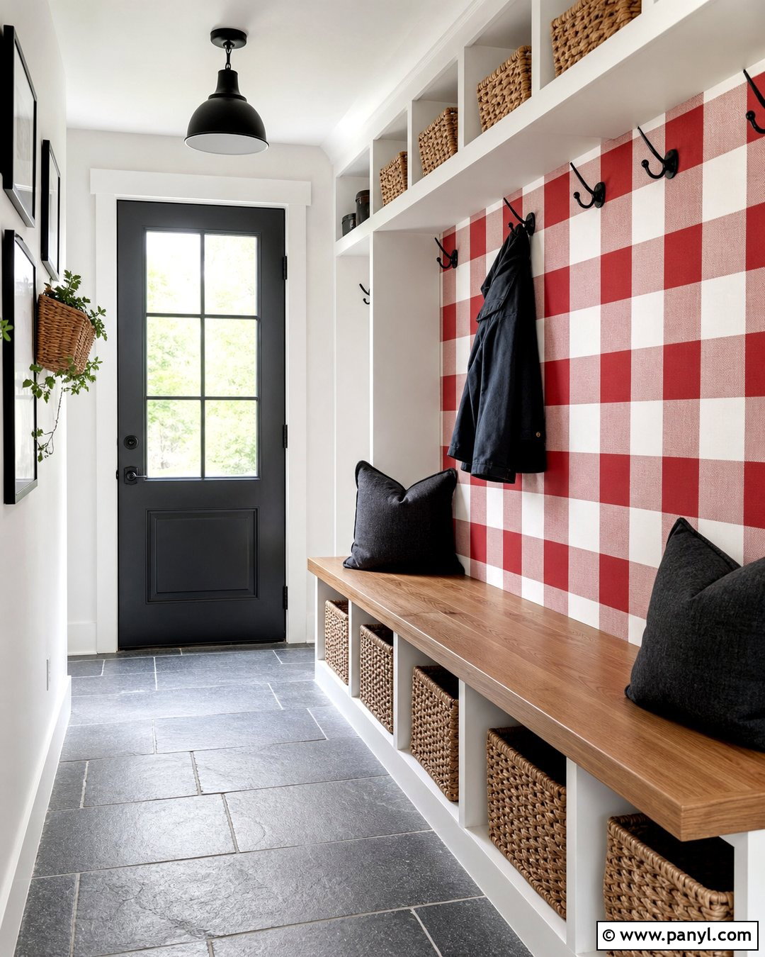 Red And White Checkered Mudroom Wall - 20 Red And White Checkered Wall Ideas