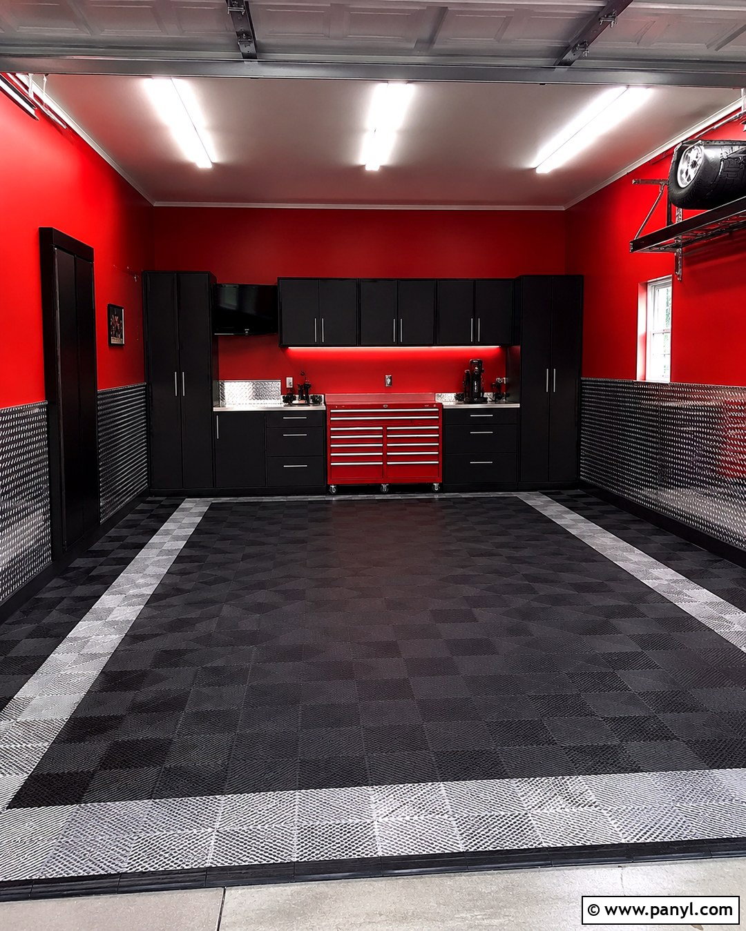 Red Garage Walls With Diamond Plate Panels - 20 Red Garage Walls