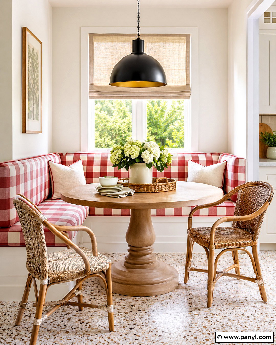 Red Gingham Breakfast Nook - 20 modern red pattern ideas