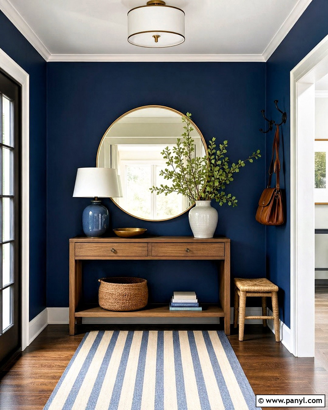 Royal Blue Entryway Wall - 20 blue wall design ideas