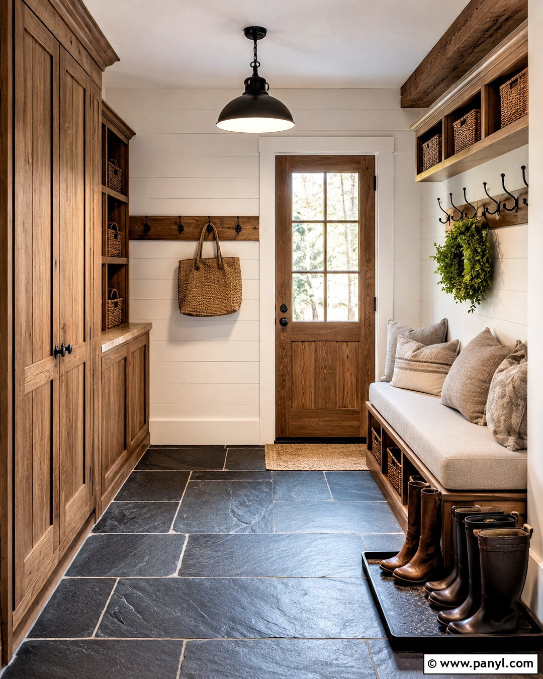 Rustic Cottage Mudroom - 20 cottage mudroom ideas