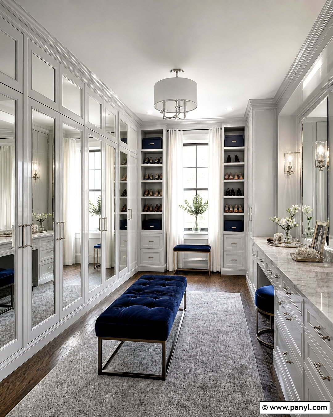 Silver Gray Lacquered Dressing Room Walls - 20 lacquered walls