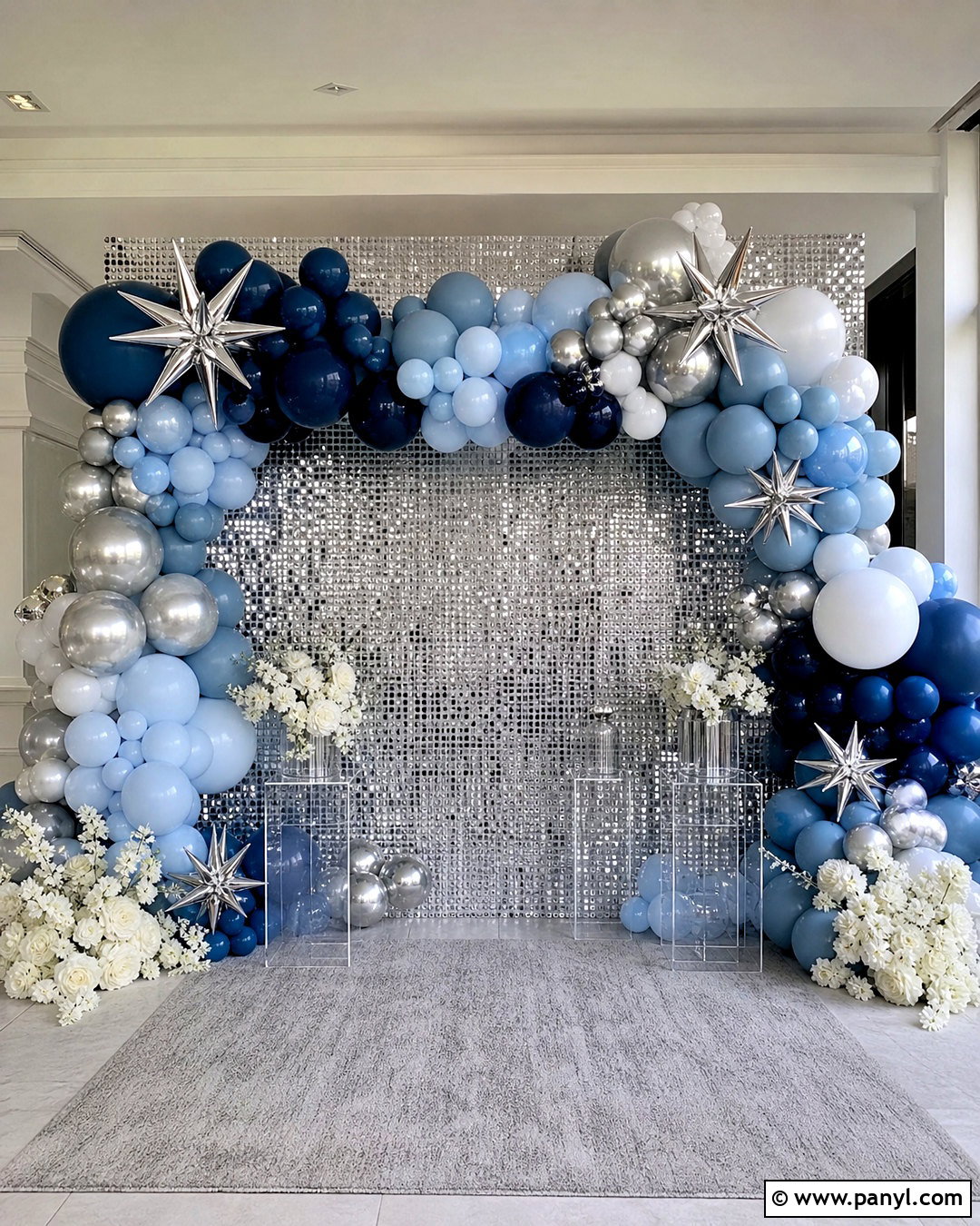 Silver Shimmer Wall With Blue Balloons - 20 shimmer wall with balloons