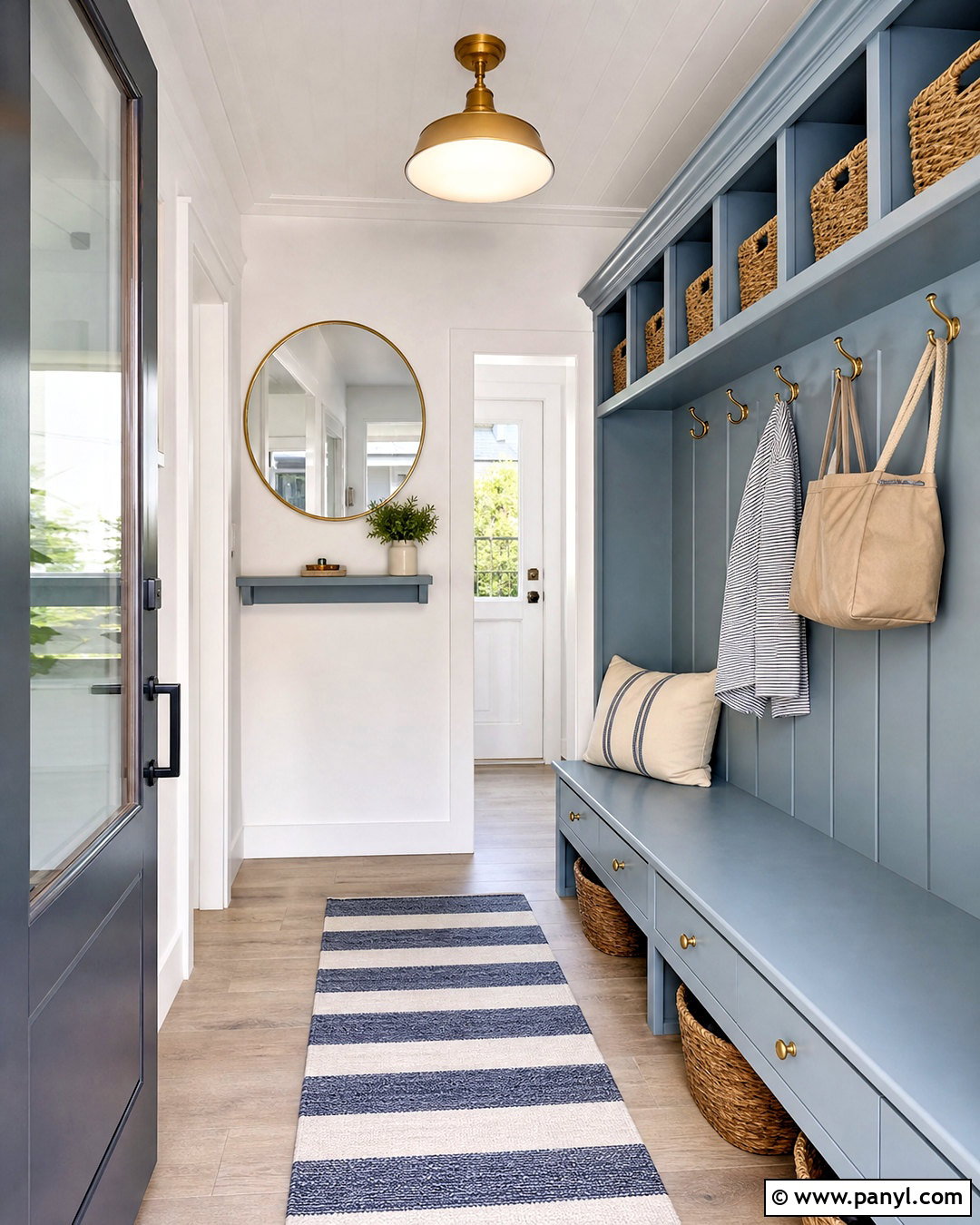 Small Beach House Entryway - 20 small beach house interior ideas