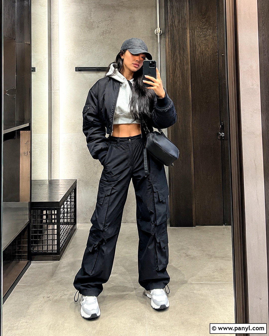 Streetwear Mirror Selfie - 20 mirror selfie ideas