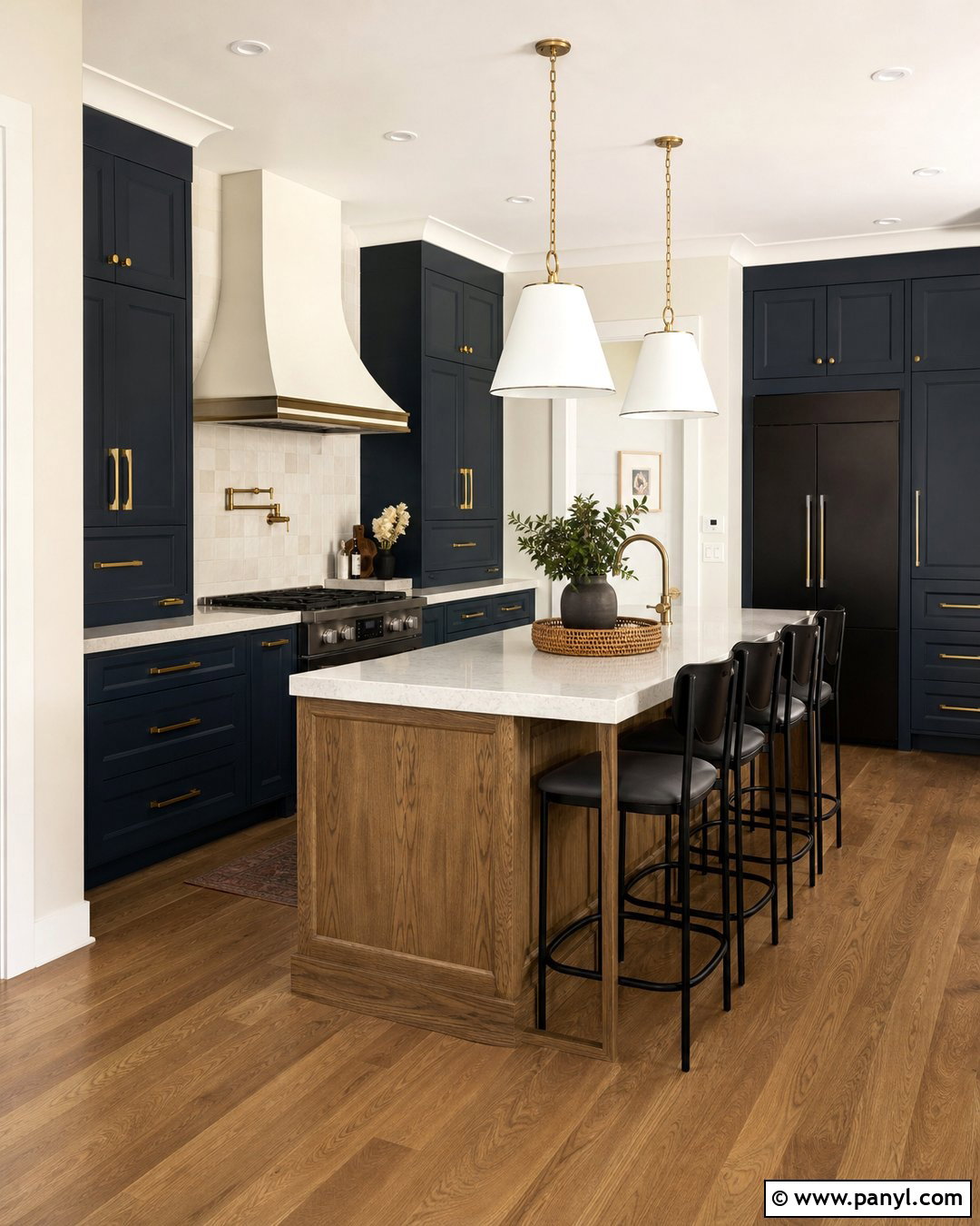 Swiss Coffee Walls With Dark Kitchen Cabinets - 35 Benjamin Moore Swiss Coffee Walls