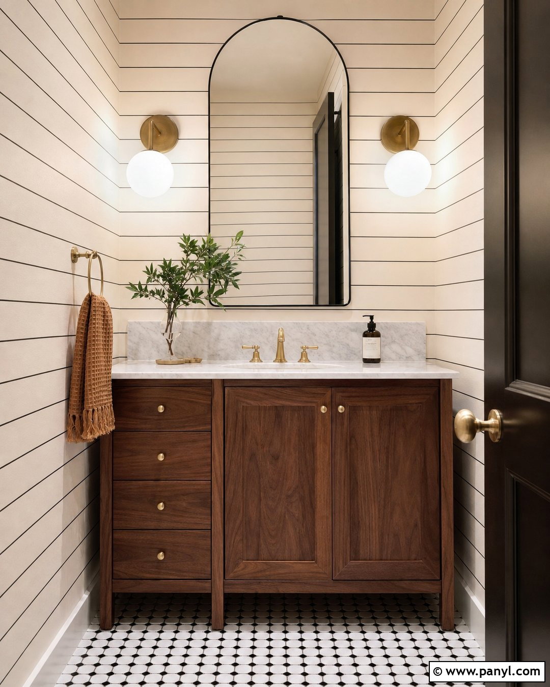 Thin Black Horizontal Wall Stripes - 30 Horizontal Stripes On Wall Ideas