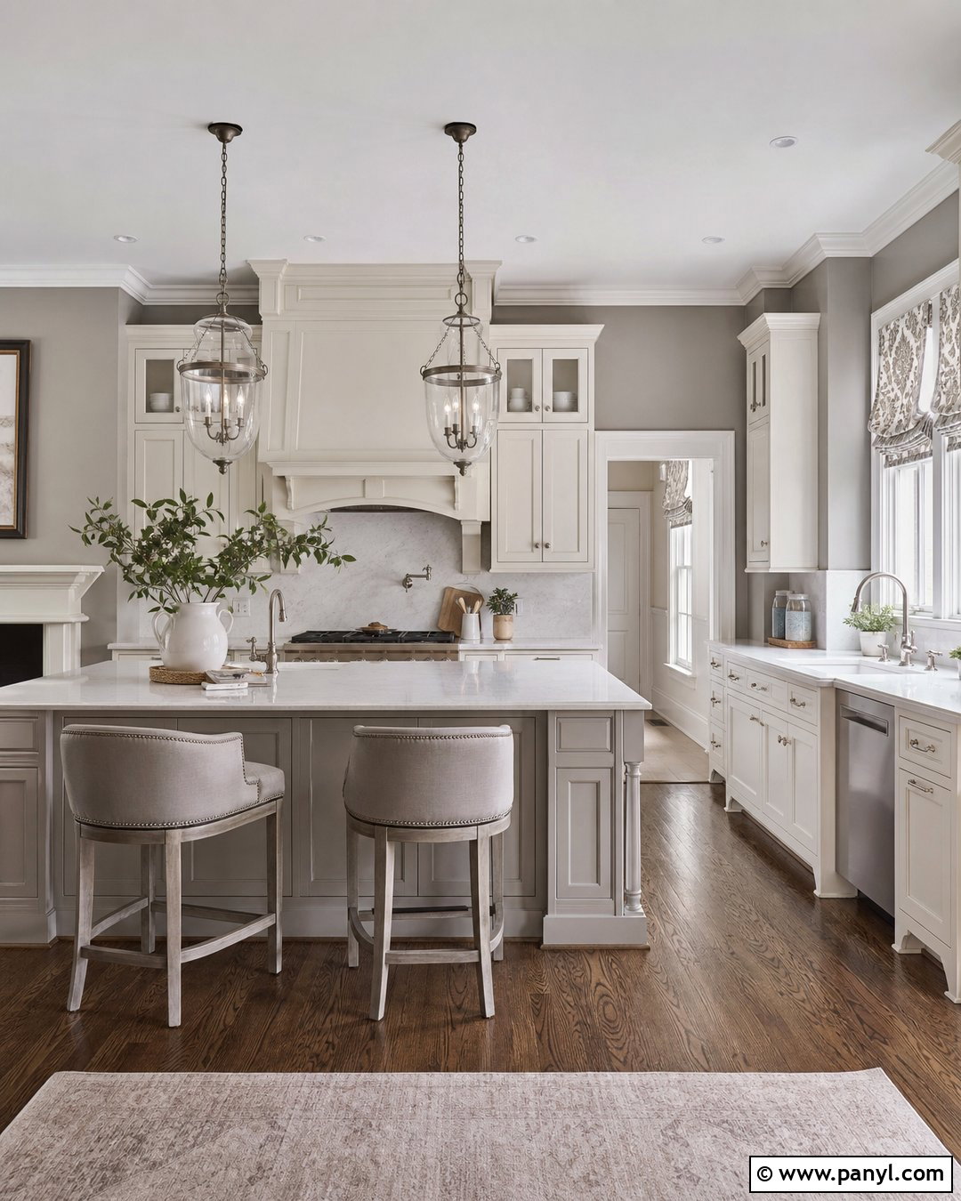Traditional Cream Kitchen With Grey Walls - 20 Cream Kitchen With Grey Walls