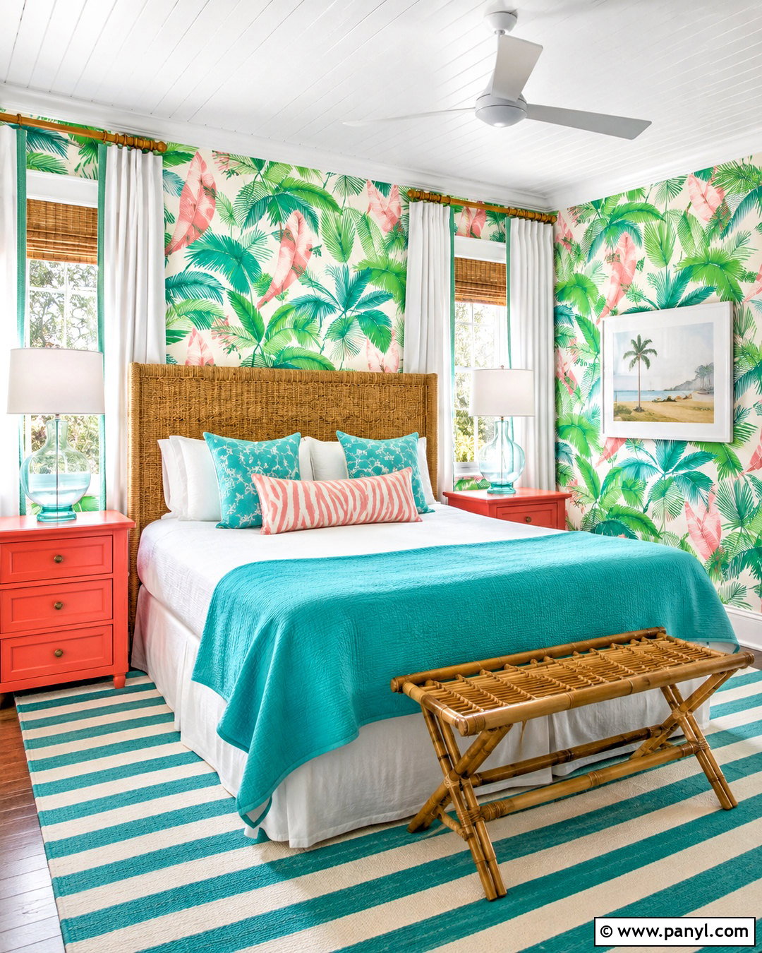 Tropical Beach House Guest Room - 20 colorful beach house decor ideas