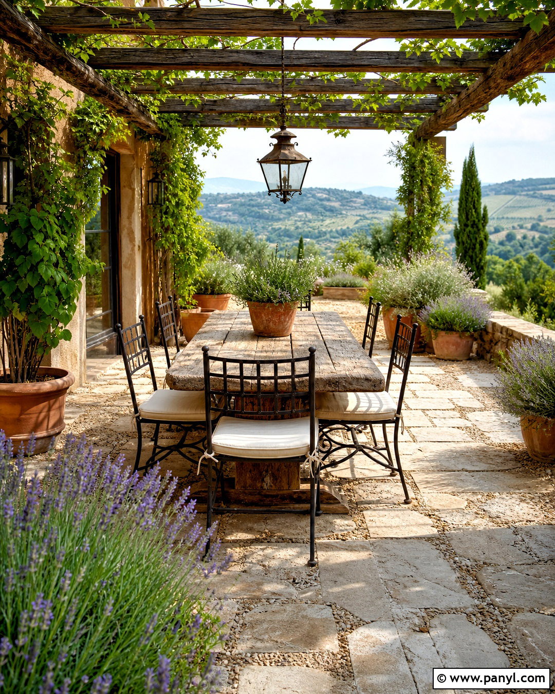 Tuscany Outdoor Dining Area - 20 tuscany decor ideas