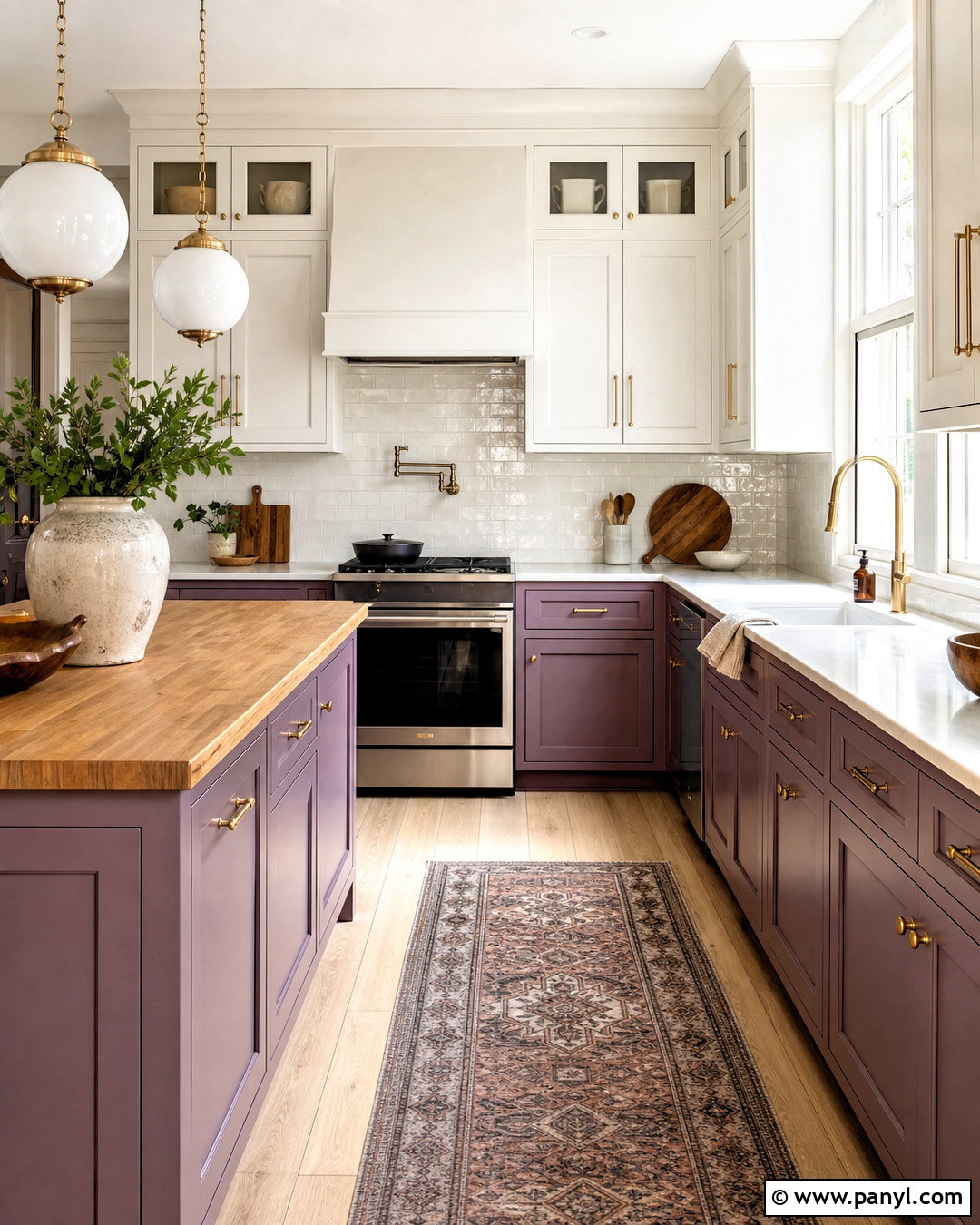 Two-Tone Purple Kitchen Cabinets - 20 purple kitchen ideas