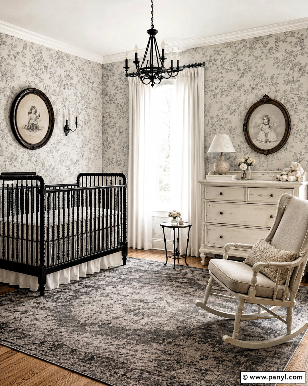 Vintage Monochrome Nursery - 20 monochrome nursery ideas