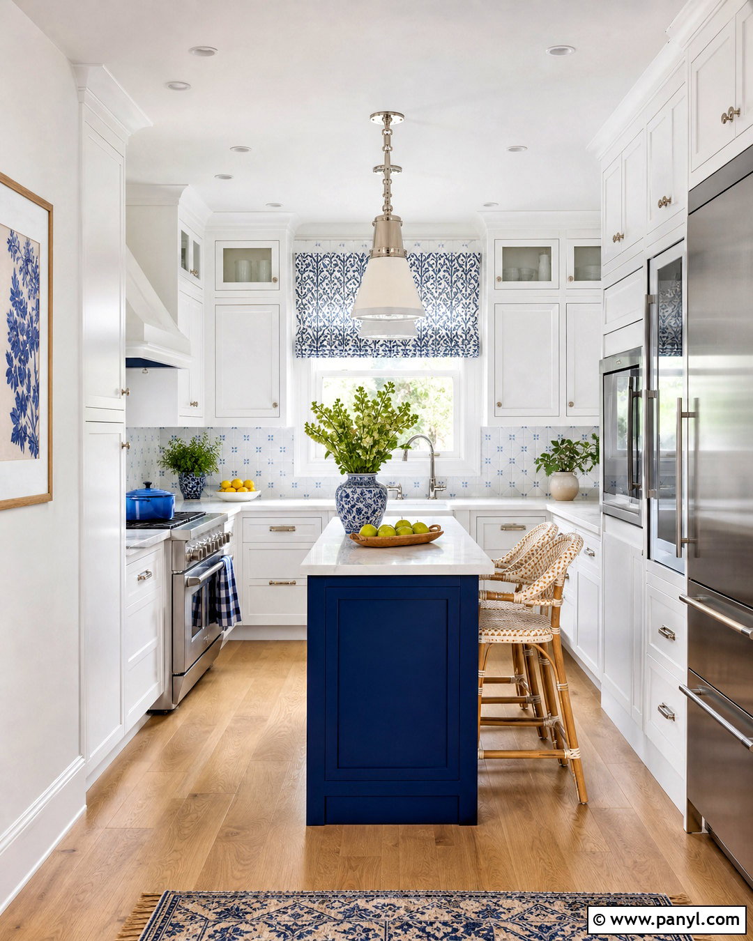 20 Small Kitchen Colors Schemes for a Fresh, Spacious Look