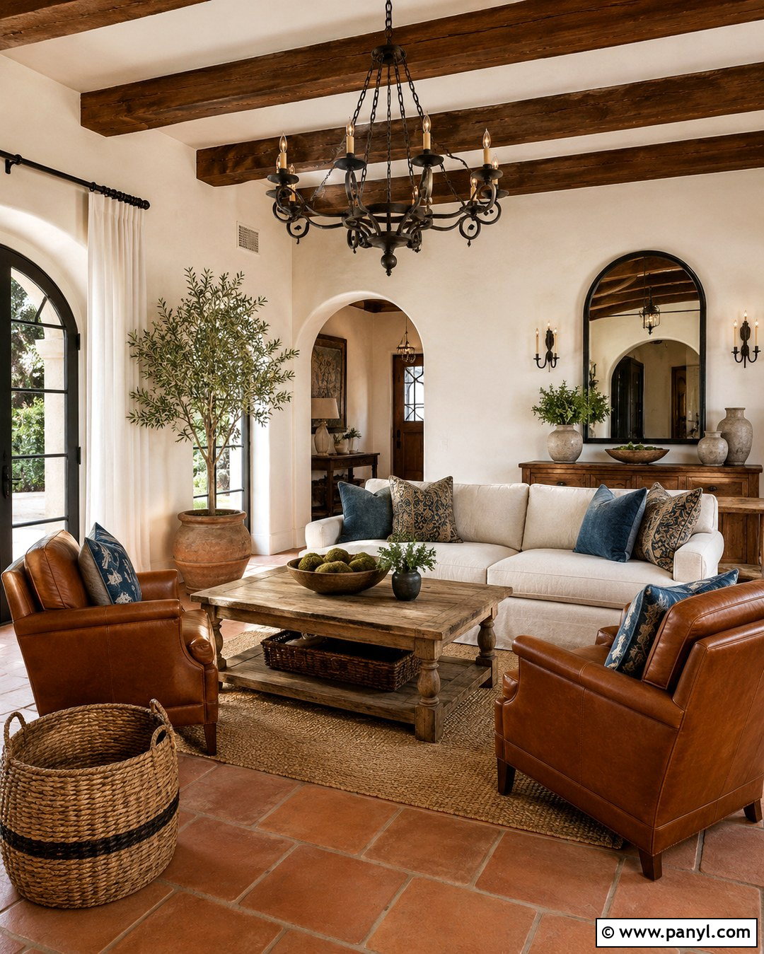 Warm White Mediterranean Wall Color - 20 Mediterranean Wall Colors