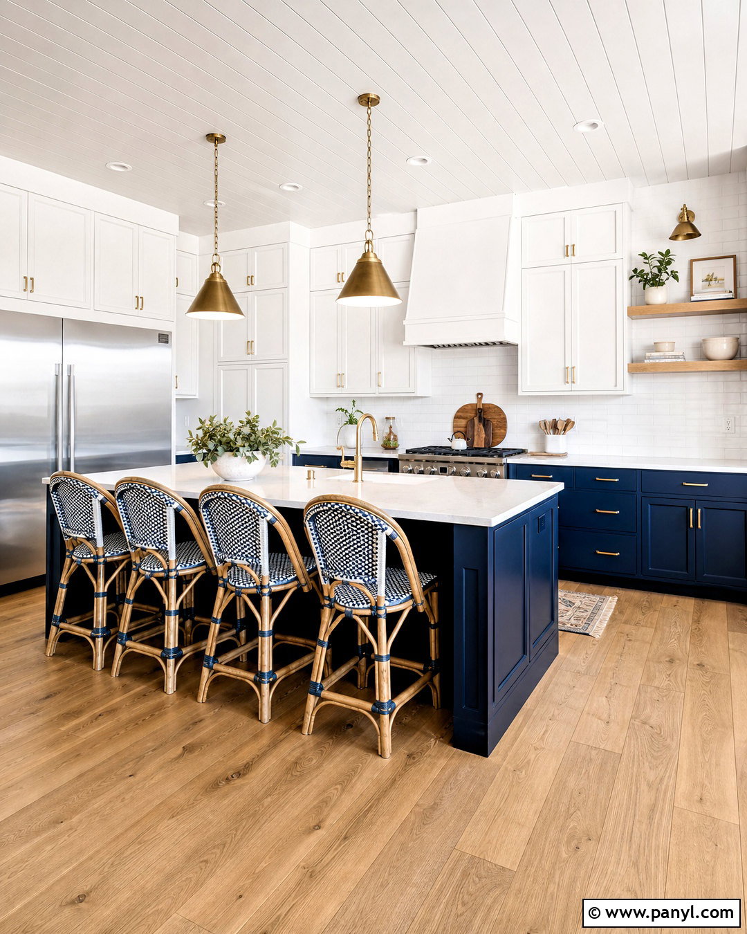 White And Navy Kitchen Cabinets - 20 kitchen cabinets colour combinations