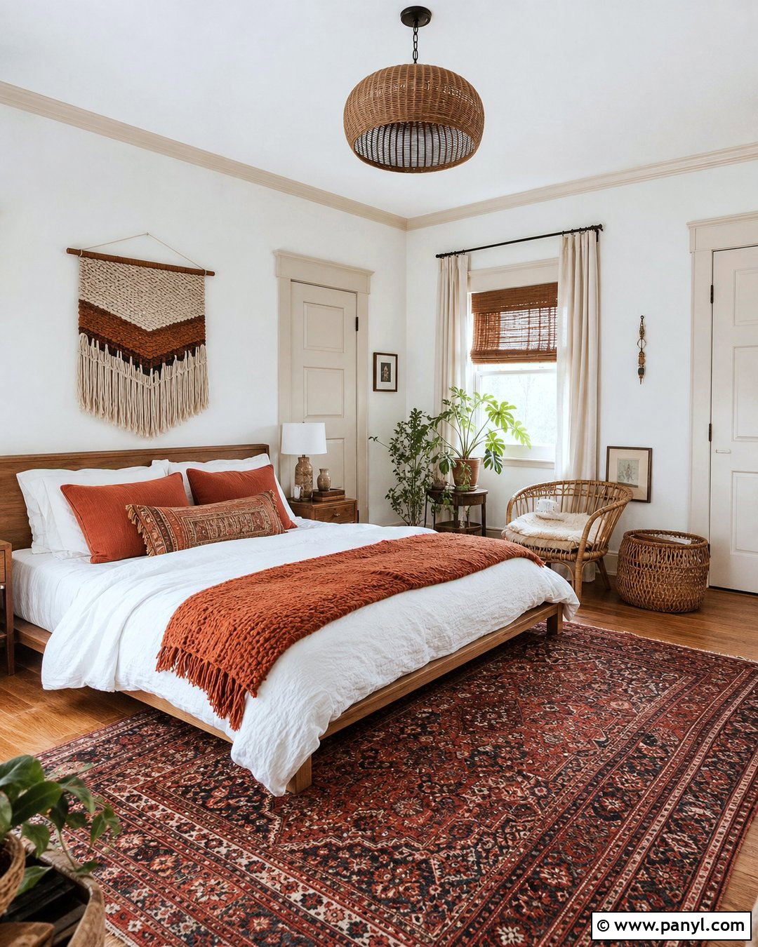 White Boho Bedroom With Cream Trim - 30 white walls with cream trim ideas