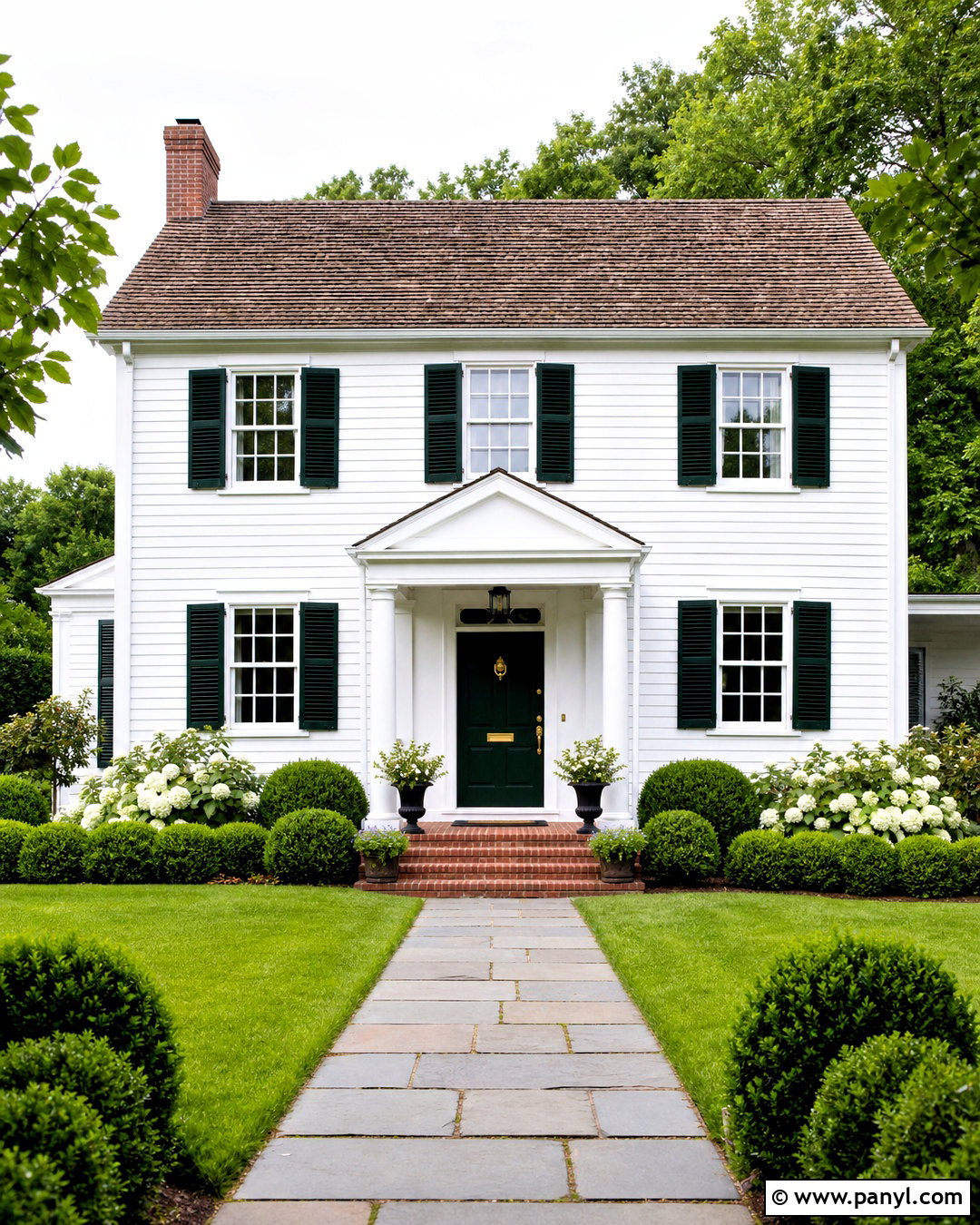 White House With Hunter Green Shutters - 20 white house green trim ideas