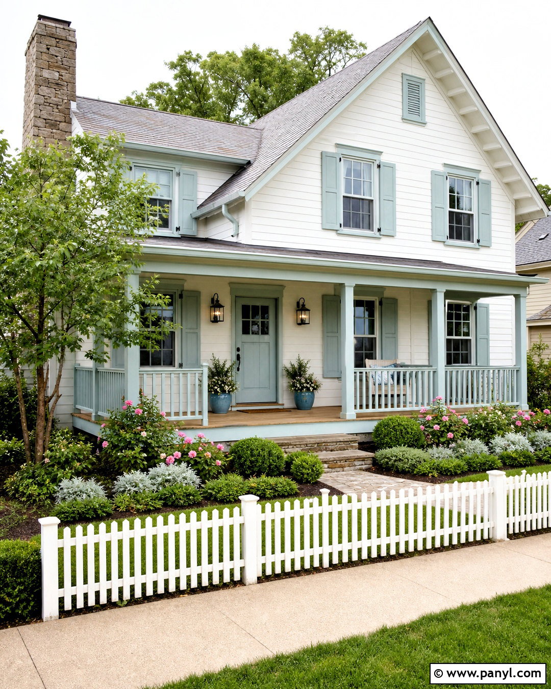 White House With Mint Green Trim - 20 white house green trim ideas