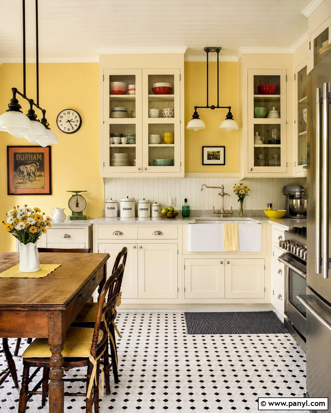 Yellow Kitchen Walls With Vintage Decor - 30 Yellow Wall Kitchen Ideas